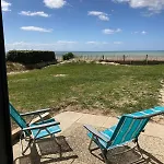 25 M De La - Front De - Vue Jardin *