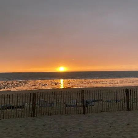 25 M De La - Front De - Vue Jardin Lejlighed *