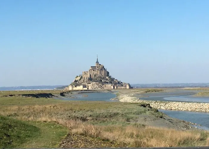 25 M De La - Front De - Vue Jardin Jullouville-les-Pins